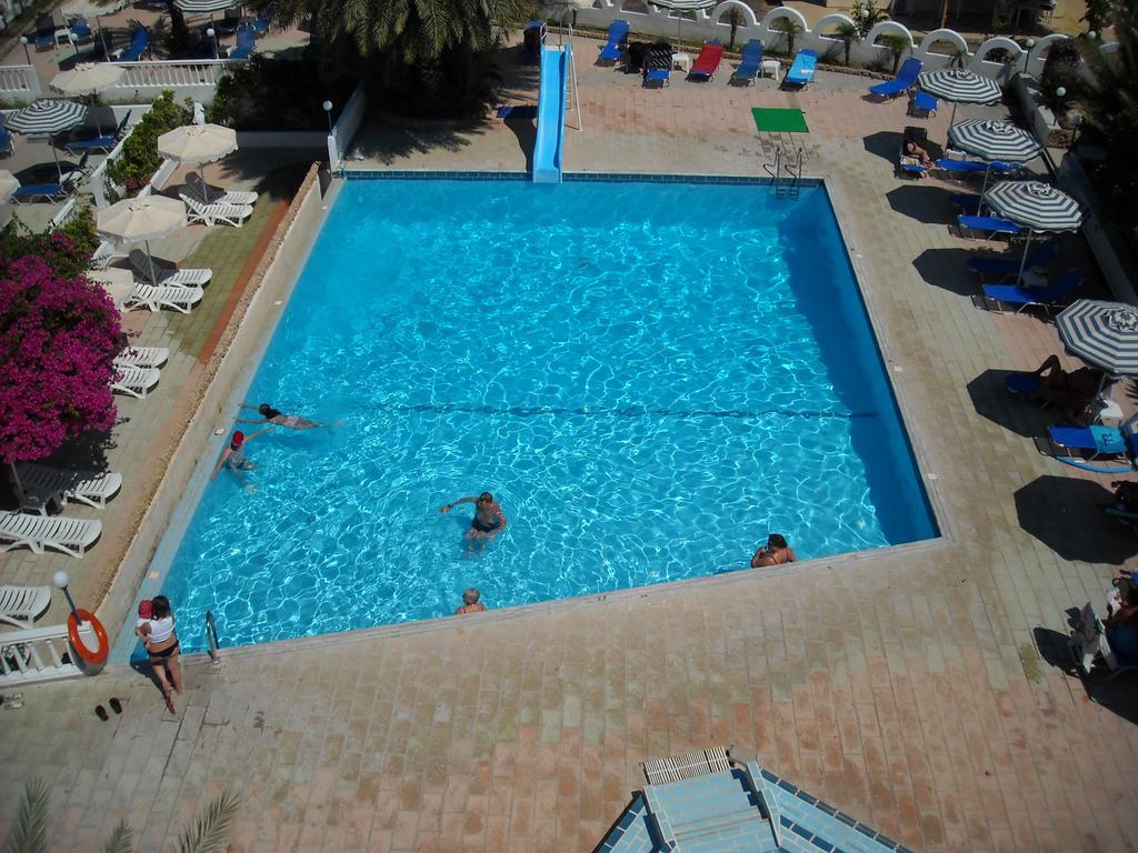 Thalia Hotel Pefki Kültér fotó