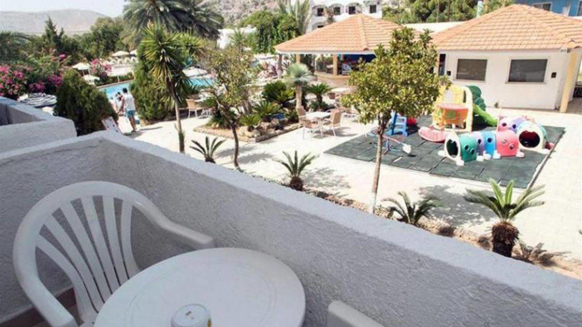 Thalia Hotel Pefki Kültér fotó
